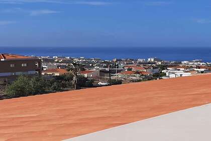 Xalet adossat venda a El Madroñal, Adeje, Santa Cruz de Tenerife, Tenerife. 